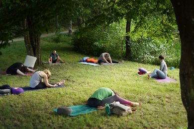 Yoga draußen, Süddeutschland