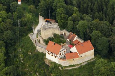 Burg Derneck in Hayingen  - © Stadt hayingen